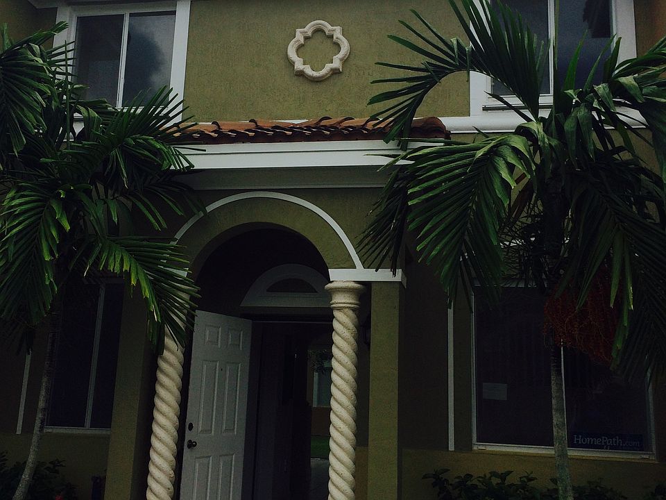 2nd image of 1251 SE 24th Ter
