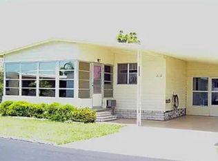 2032 Waterview Dr, Holiday, FL 34691