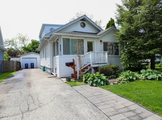 217 E Keith Ave, Waukegan, IL 60085