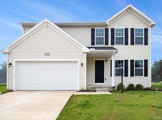 8341 Majestic Blvd, Fowlerville, MI