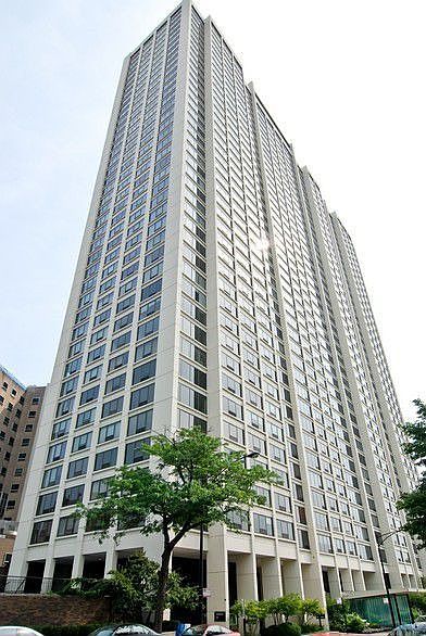1st image of 2800 N Lake Shore Dr APT 3906