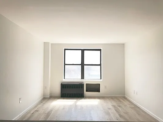 Rented by Lang Realty LLC | media 6