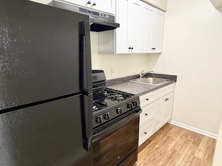 4912 Nash St NE #6 — Photo 5