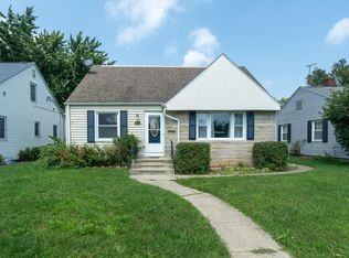 1325 Rockne Dr, South Bend, IN 46617