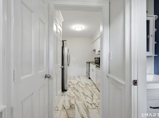 Park Manor, Danbury, CT 06810