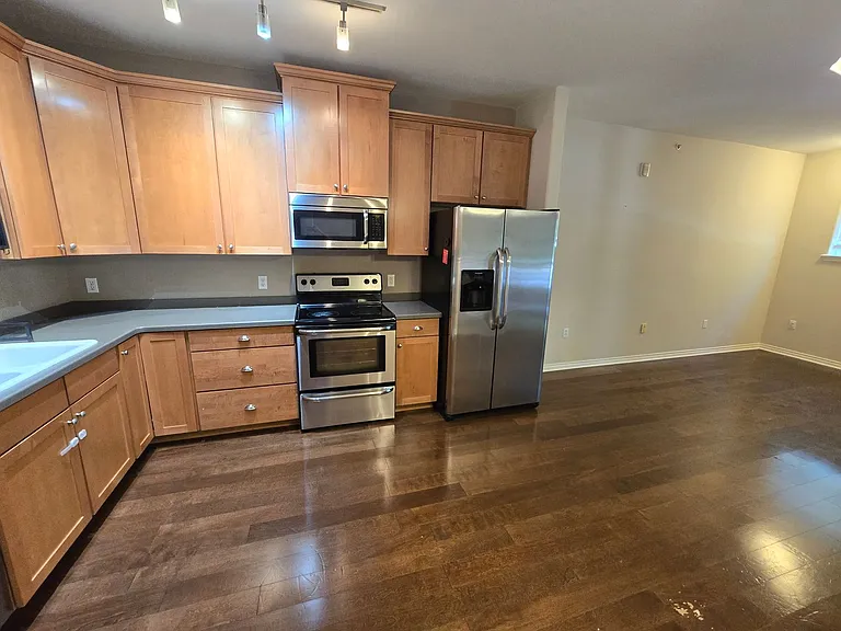 3601 E 103rd Cir #B13 — Photo 3