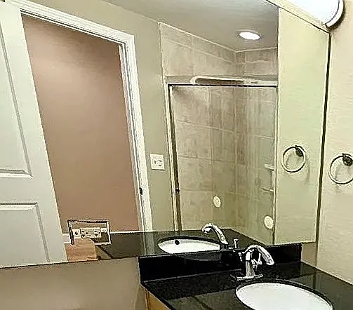 5696 Kingsbury Ave #106 — Photo 2