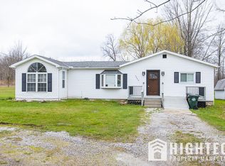 3946 Dunton Rd, Lorain, OH 44055