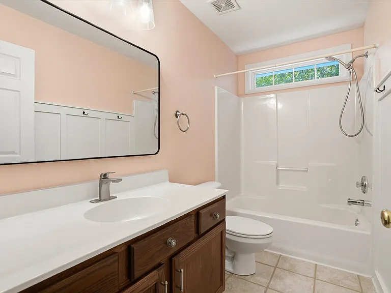 1152 Willoughby Ln — Photo 34
