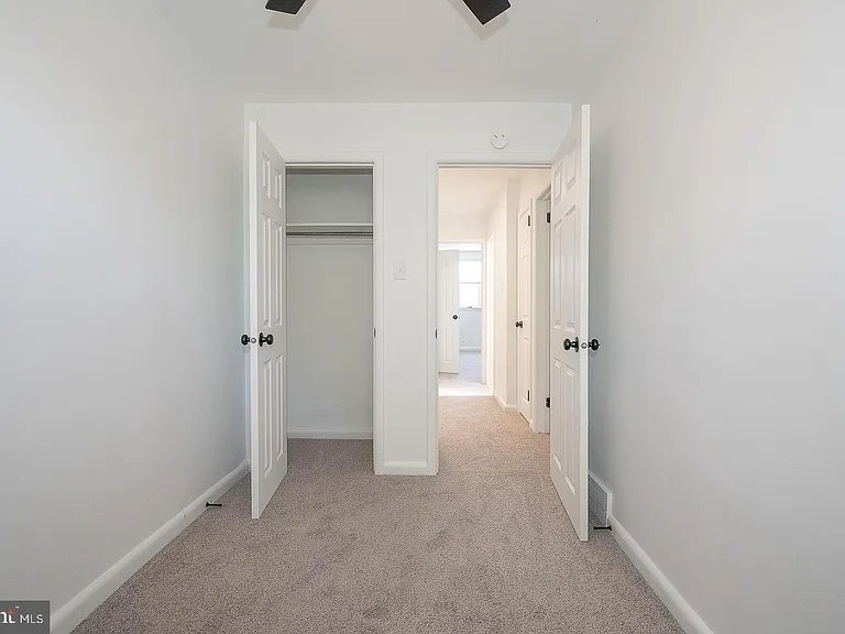 8602 Rugby St — Photo 16
