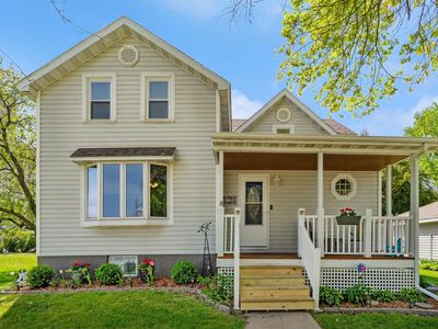 125 Briggs Ave, Readlyn, IA, 50668