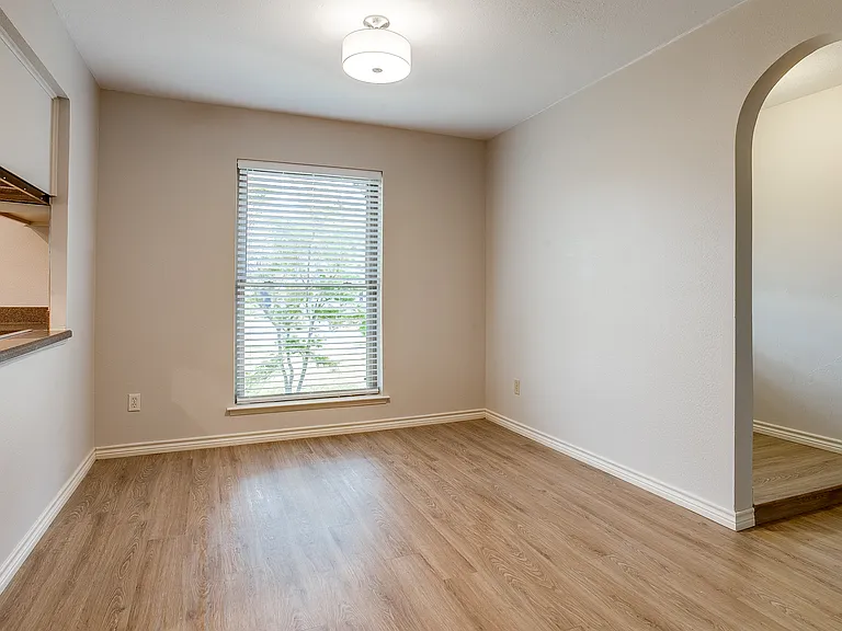 1308 Grinnell Dr — Photo 16