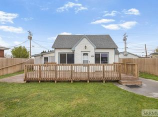 522 Gladstone St, Idaho Falls, ID 83401