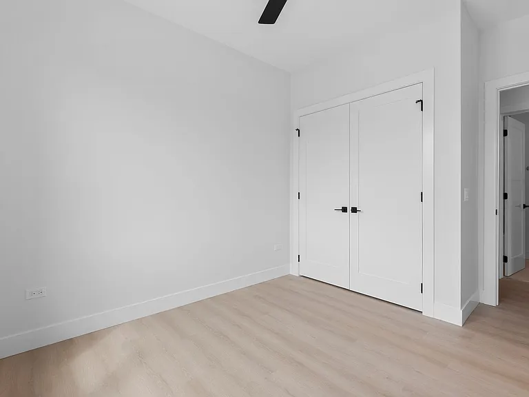 904 W Dakin LLC — Photo 27