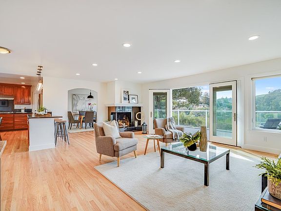 5th image of 3700 Kingridge Dr