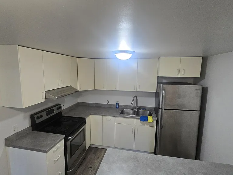 16 Banner Rd #B — Photo 2