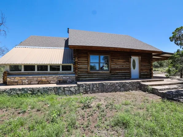 102 Live Oak Dr, Ozona, TX 76943