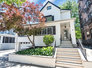46 W 43rd St, Bayonne, NJ 07002
