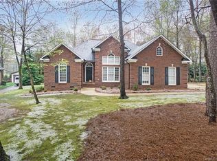 2818 Bent Oak Dr, Matthews, NC 28104
