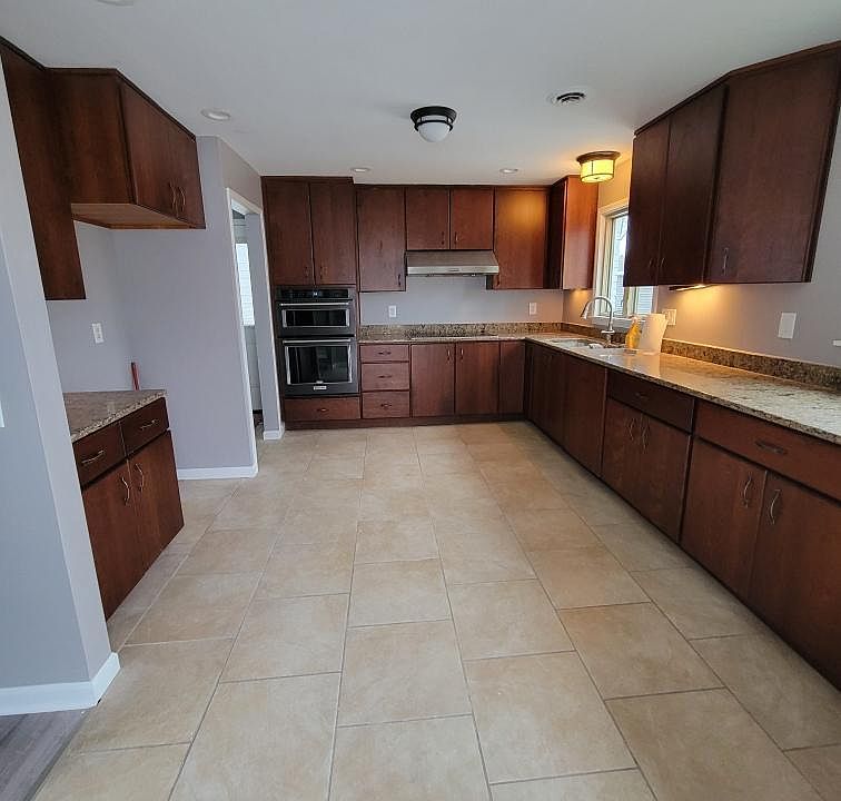 5446 Pointe Dr, East China, MI 48054 Zillow