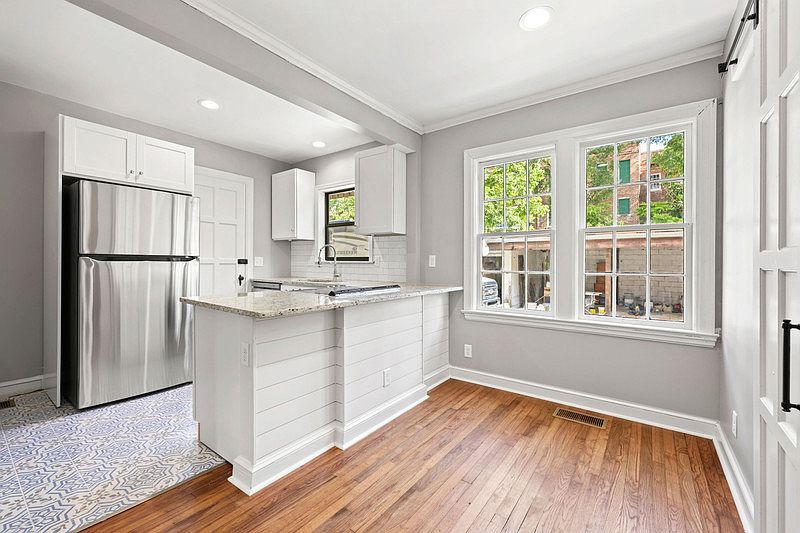 Kitchen/dining