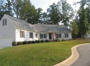 105 Bronze Ct, Williamsburg, VA 23185