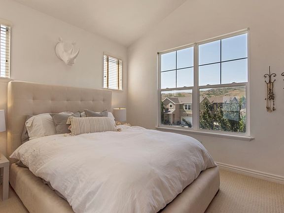 4th image of 5052 W Fortrose Dr
