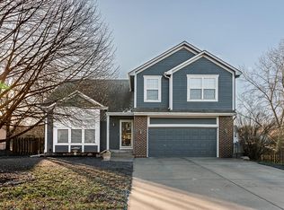 15609 Pebble Ter, Basehor, KS 66007