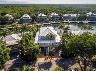 20 Island Dr, Key Largo, FL 33037