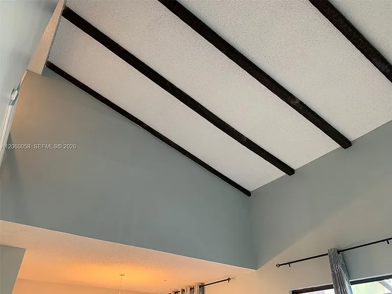 305 Bonnie Brae Way #27 — Photo 12