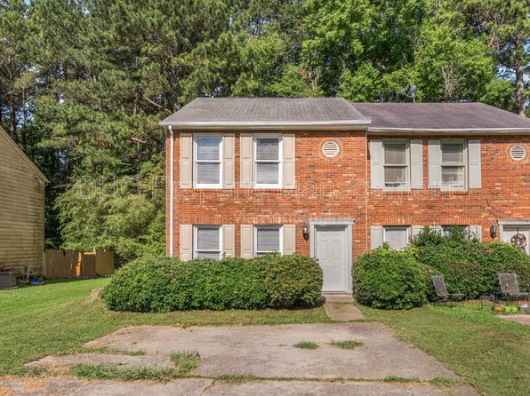 8079 Creekstone Way, Riverdale, GA 30274