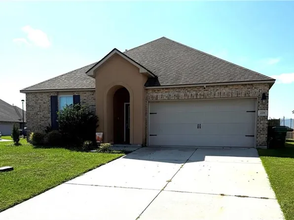 228 E Lake Dr, Slidell, LA 70461