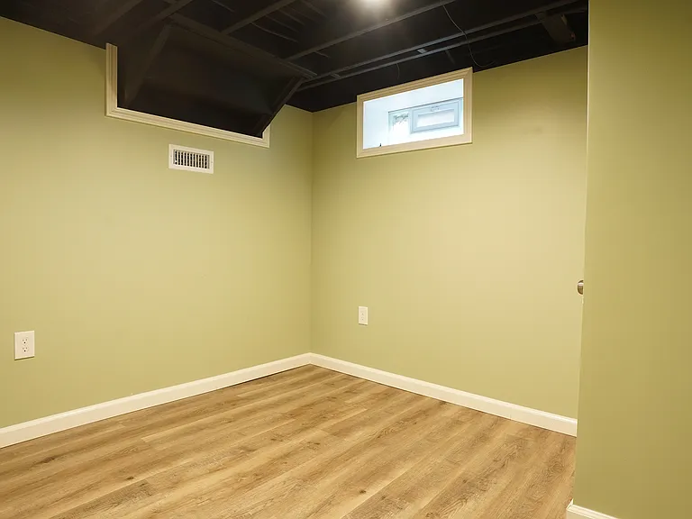Basement Extra Room