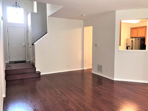 4th image of 1473 Yellowstone Dr