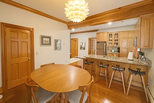 20 Berkeley Ave #4 Photo 1