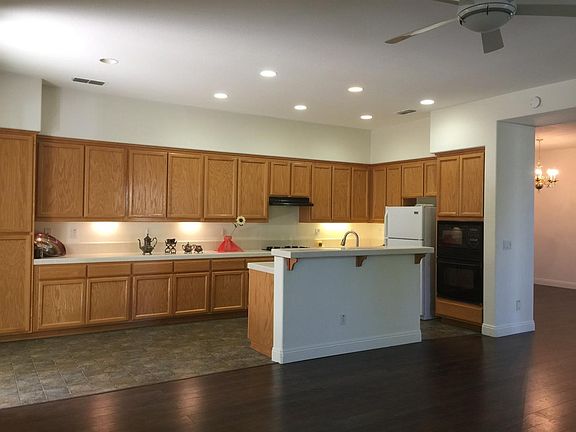 3rd image of 170 Orrington Cir