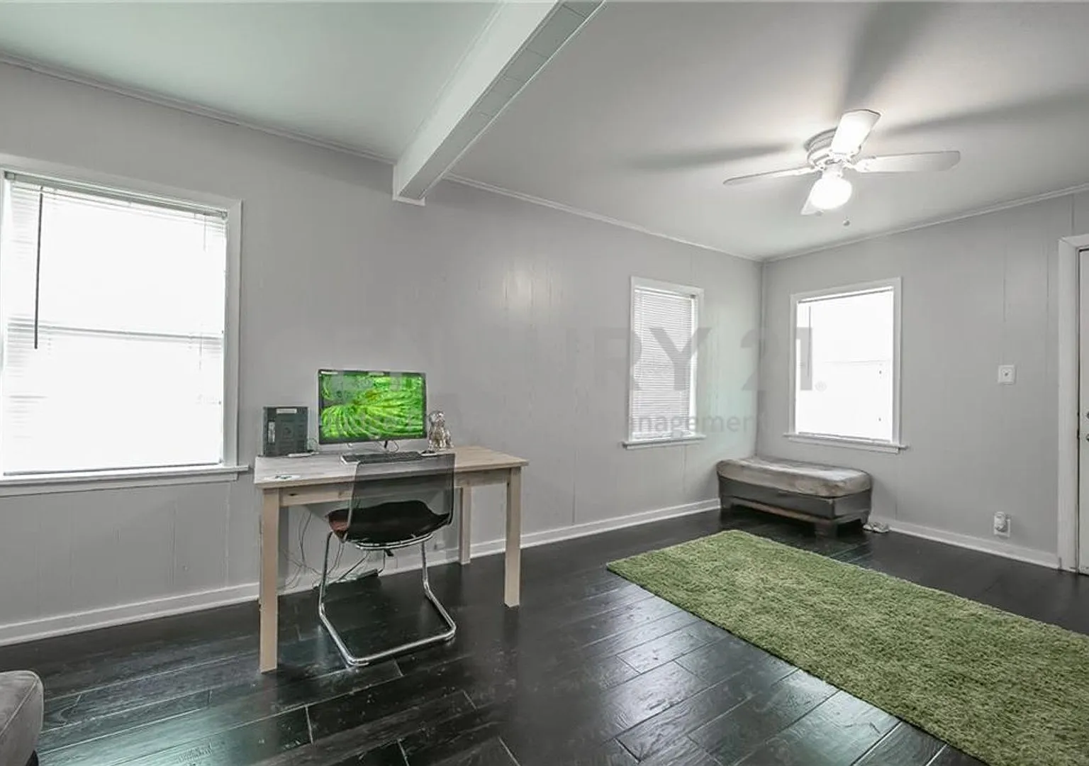 Adorable 2/1 in Rockwall For Rent! — Photo 4