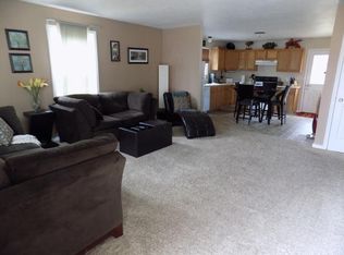 8173 Stadium Dr, Kalamazoo, MI 49009