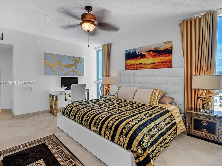 1500 Ocean Dr #907 — Photo 16