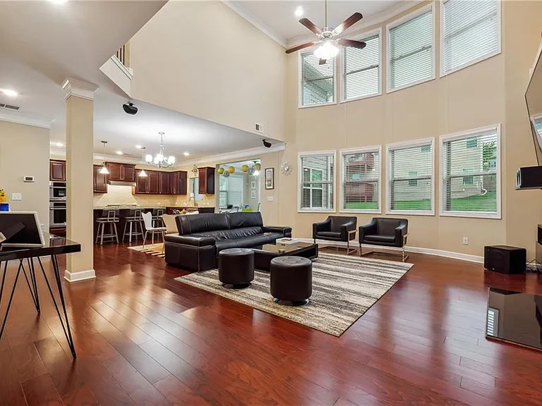 4305 Holton Ave — Photo 5