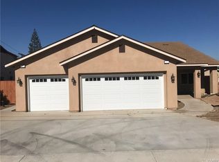 1055 W Olive St, Corona, CA 92882