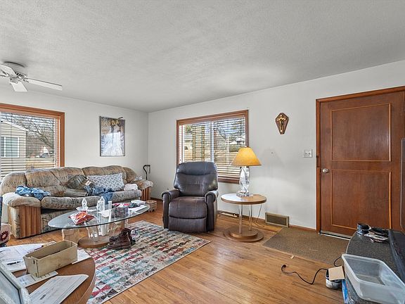 4th image of 123 Skylark Dr