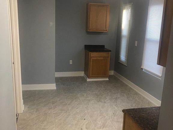 5th image of 8329 S Buffalo Ave APT 1