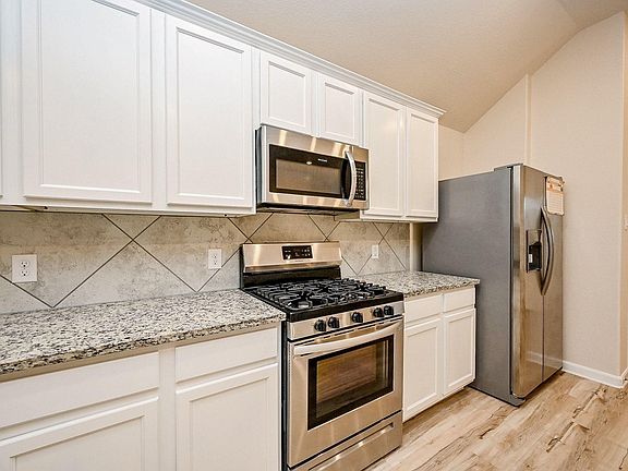 4th image of 3715 Homestead Ridge Ln