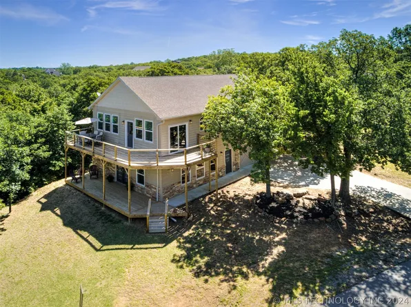 62 N Delmar Dr, Sand Springs, OK 74063