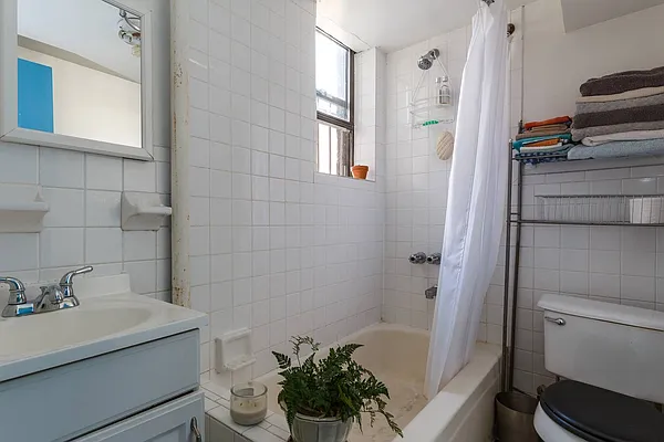 Rented by The Downtown LLC | media 25