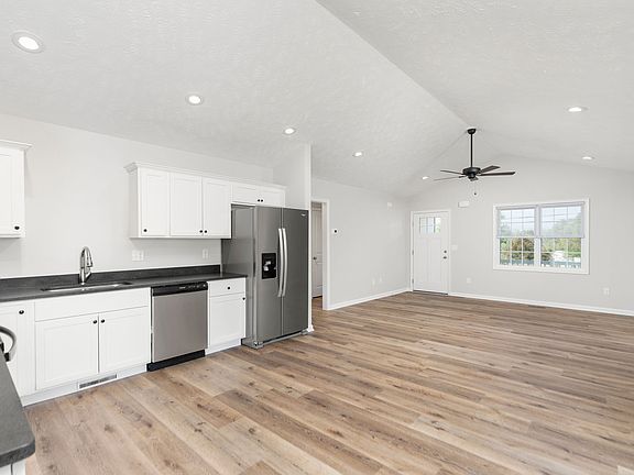 4th image of 64 Misty Dawn Ln