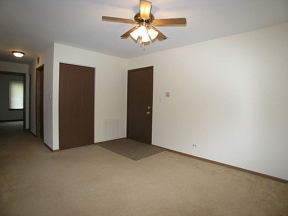 5th image of 9221 Montgomery Dr