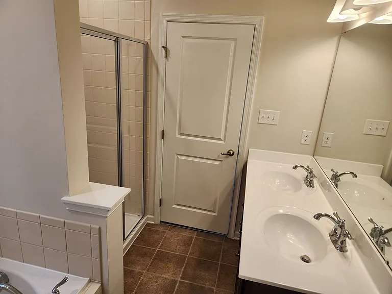 16636 Thornapple Run — Photo 14