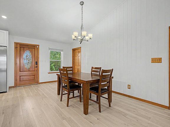 5th image of 2301 Surf Rd